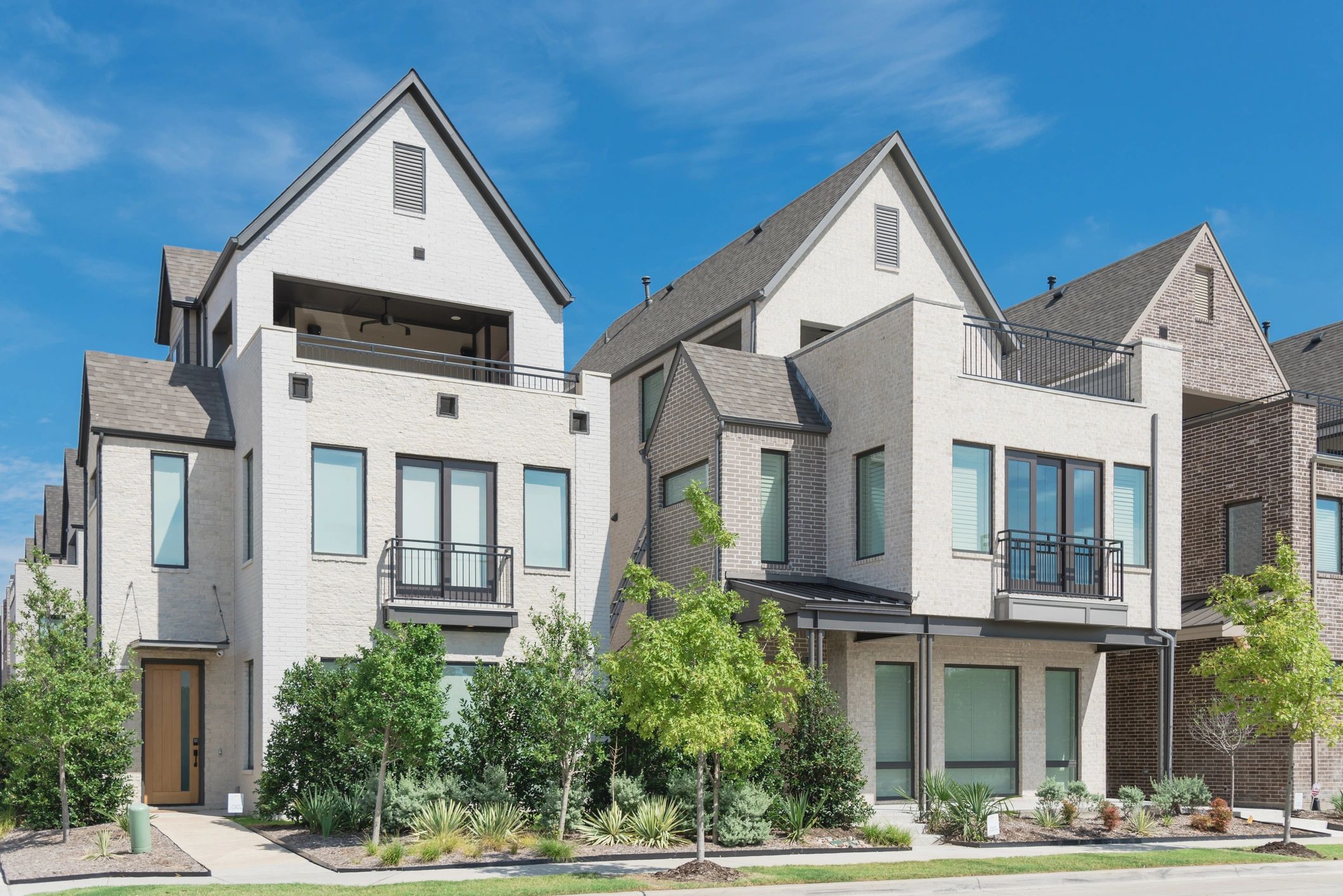luxury home exterior Dallas