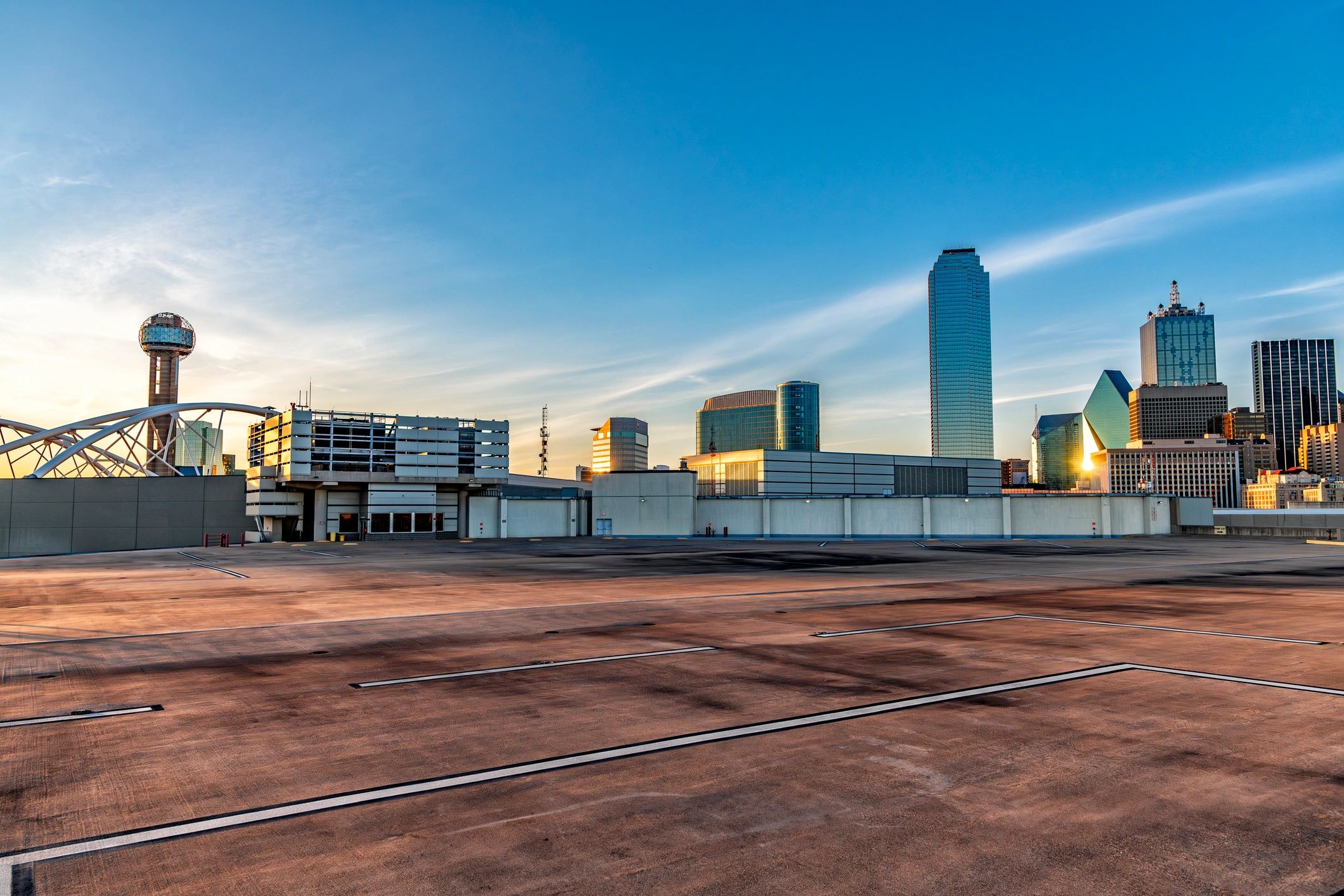 luxury real estate Dallas modern home exterior
